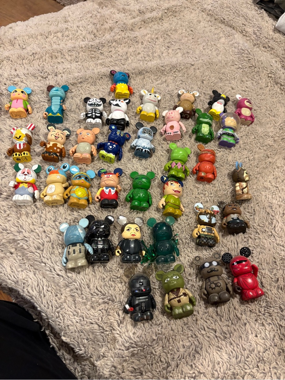Disney Vinylmation Figure Lot Unisex OS Mixed Good Star Wars Pixar 32pc
